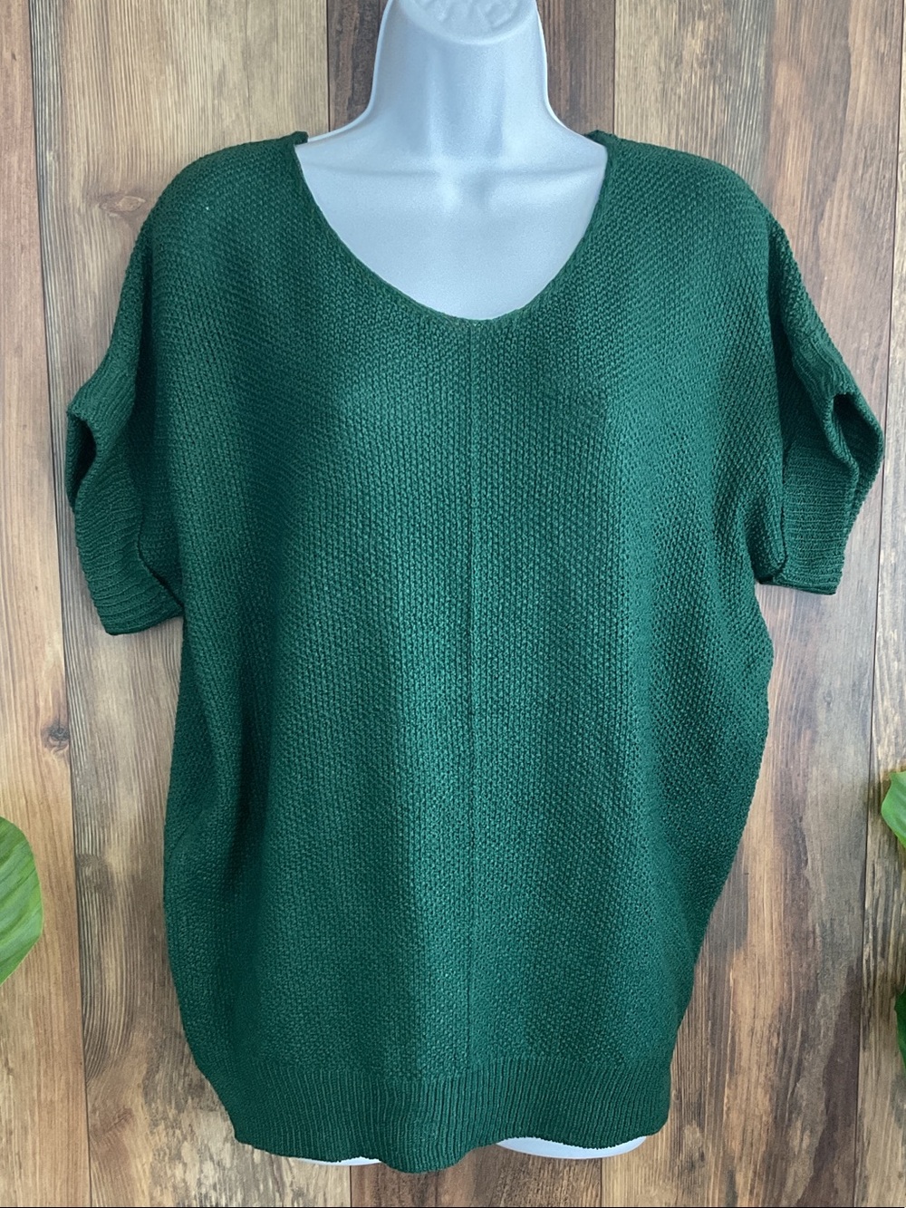 Zenana Outfitters Deep Green V-Neck Knit Short Sleeve Sweater C233